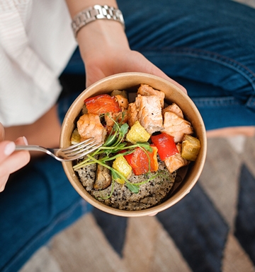 Do our bodies have an evolutionary defense mechanism that resists weight loss? A closer lo...